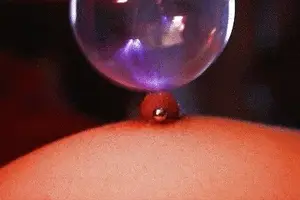 Piercing no Peito Gifs